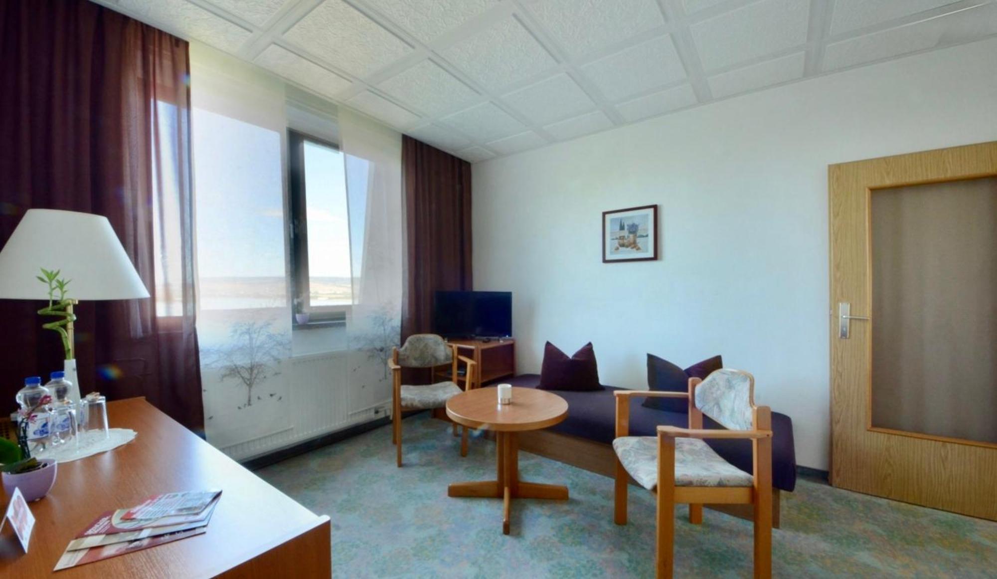 Land-Gut-Hotel Barbarossa Kelbra Buitenkant foto