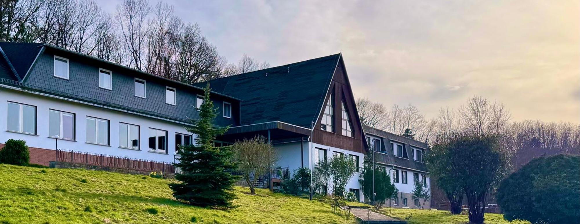Land-Gut-Hotel Barbarossa Kelbra Buitenkant foto