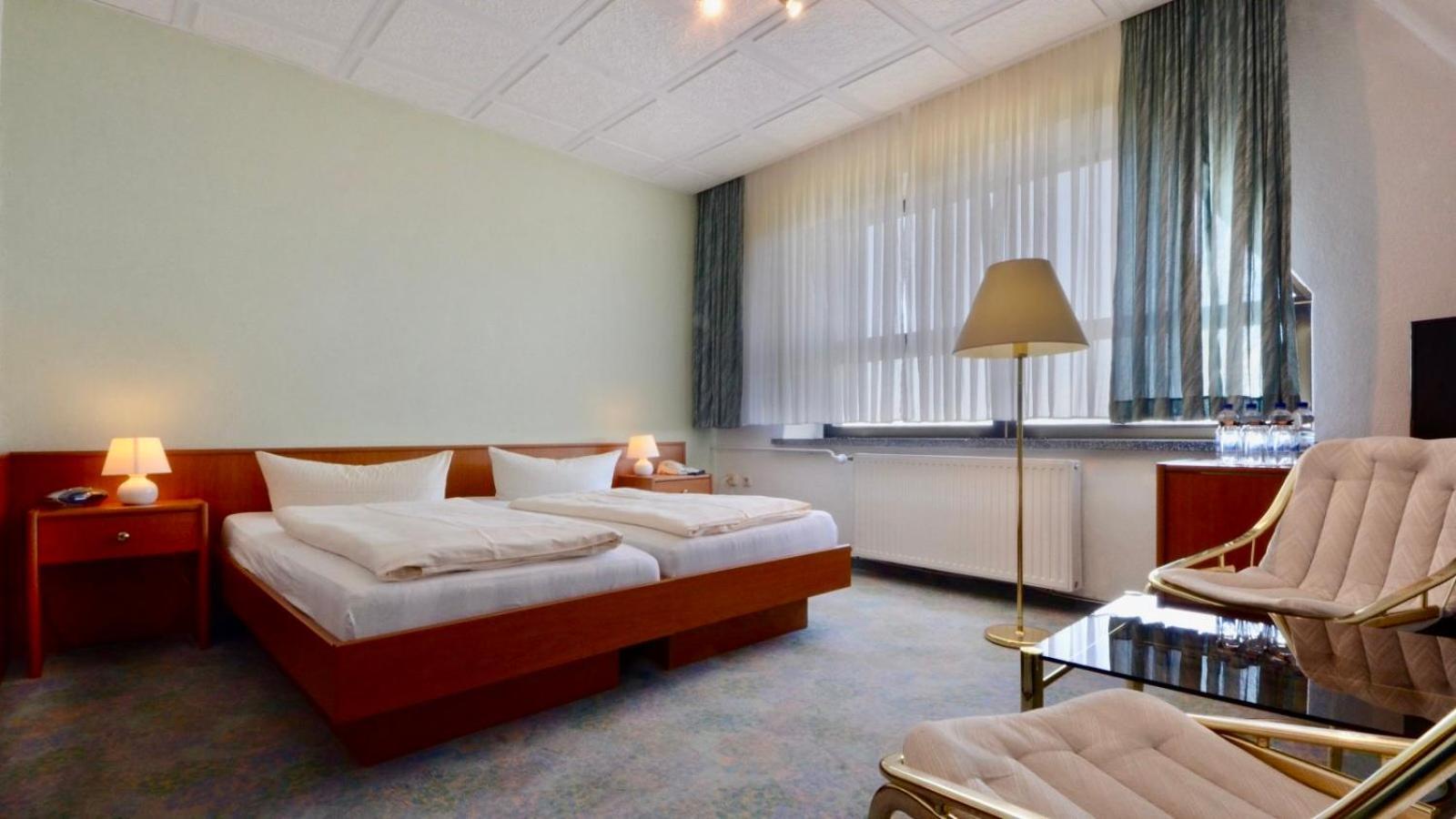 Land-Gut-Hotel Barbarossa Kelbra Buitenkant foto