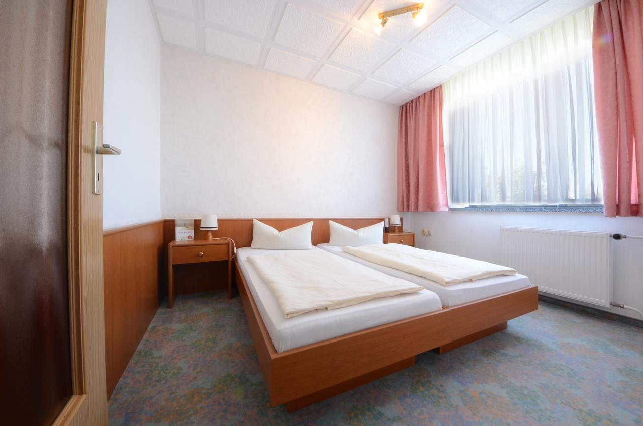 Land-Gut-Hotel Barbarossa Kelbra Buitenkant foto