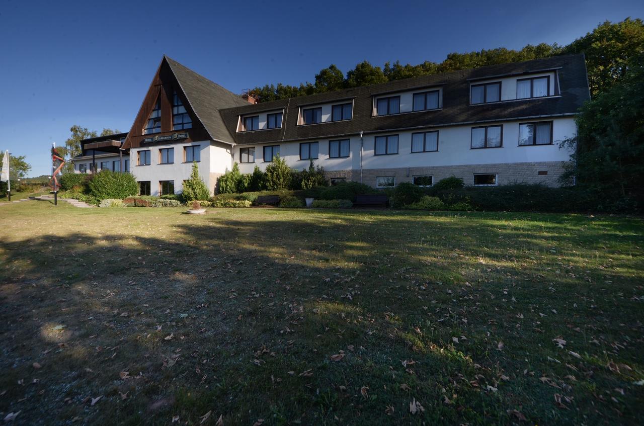 Land-Gut-Hotel Barbarossa Kelbra Buitenkant foto