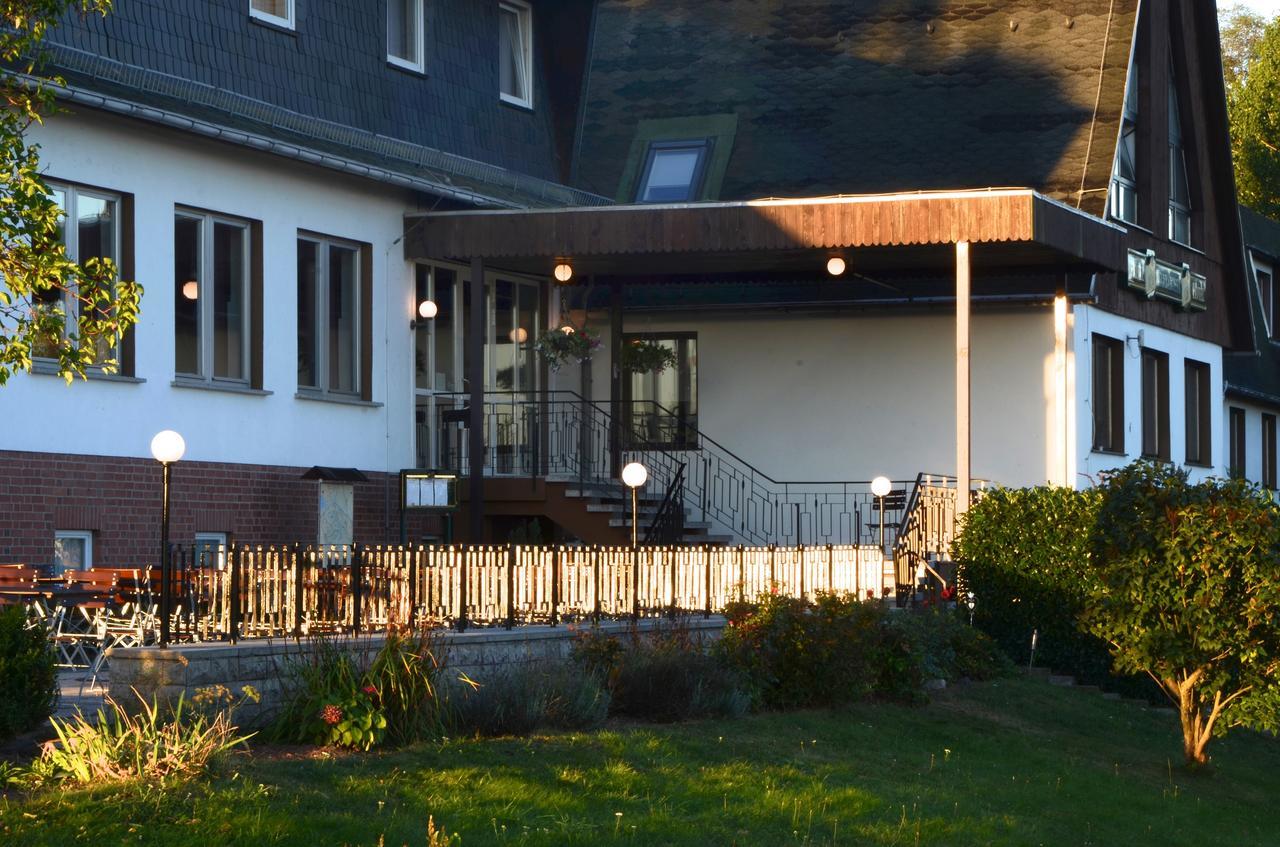 Land-Gut-Hotel Barbarossa Kelbra Buitenkant foto