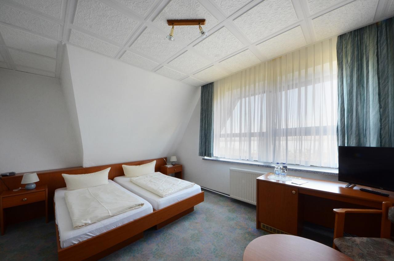Land-Gut-Hotel Barbarossa Kelbra Buitenkant foto