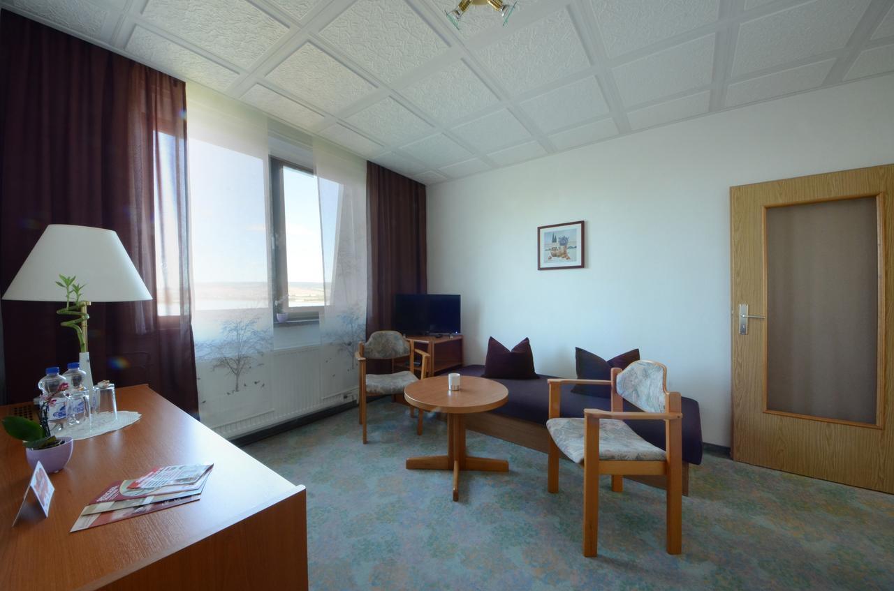Land-Gut-Hotel Barbarossa Kelbra Buitenkant foto