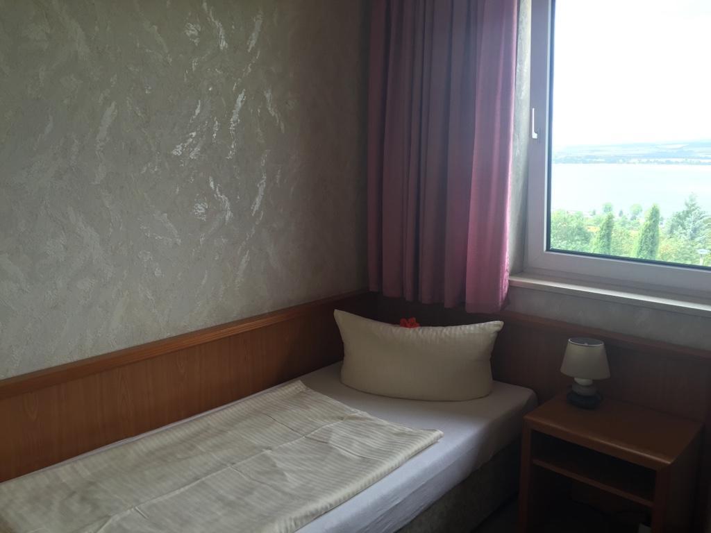 Land-Gut-Hotel Barbarossa Kelbra Buitenkant foto